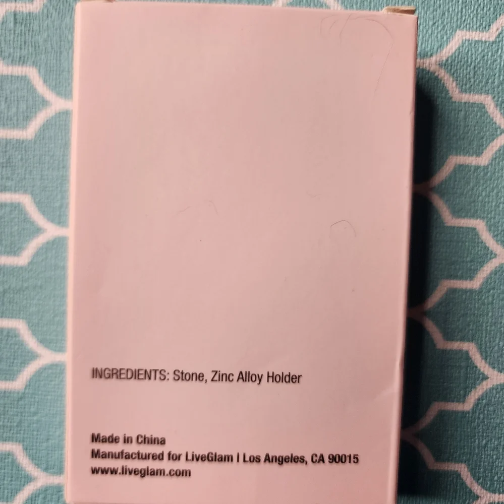 The Pink Rolling Stone Rose Quartz Facial Roller Rose Gold - Picture 3 of 4